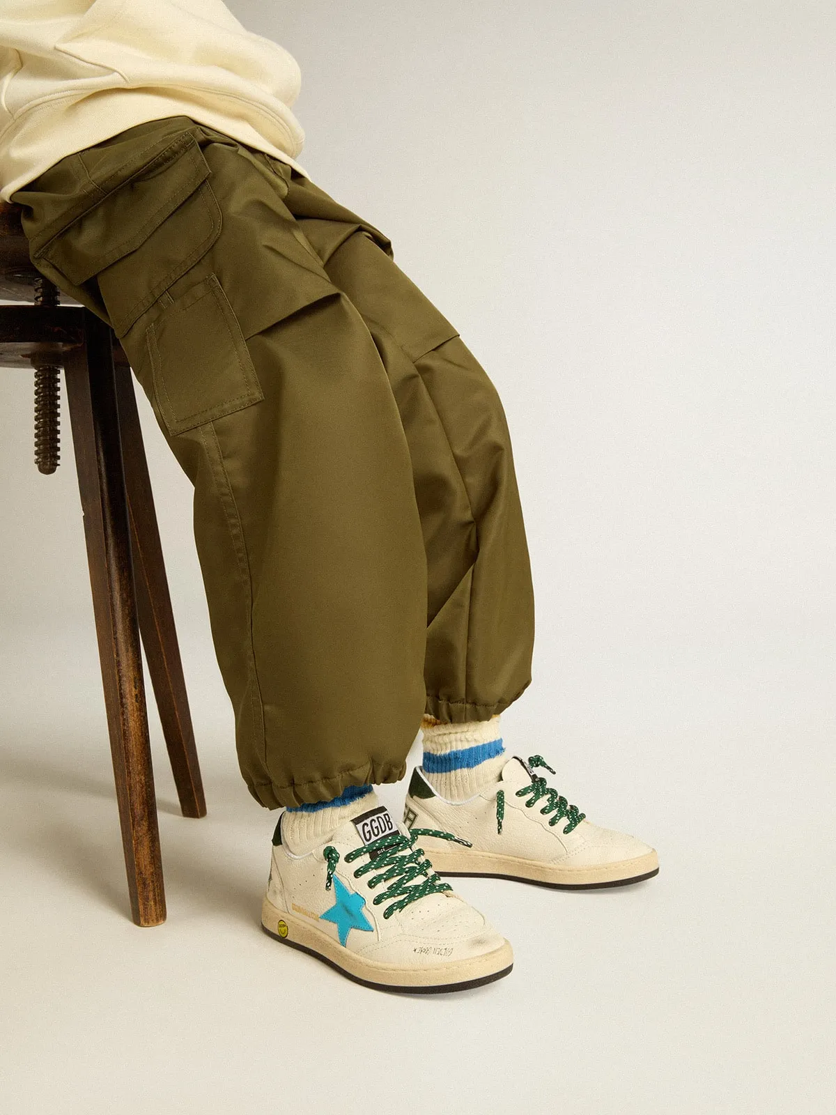 Ball Star Junior avec étoile turquoise et contrefort en daim vert | Golden Goose