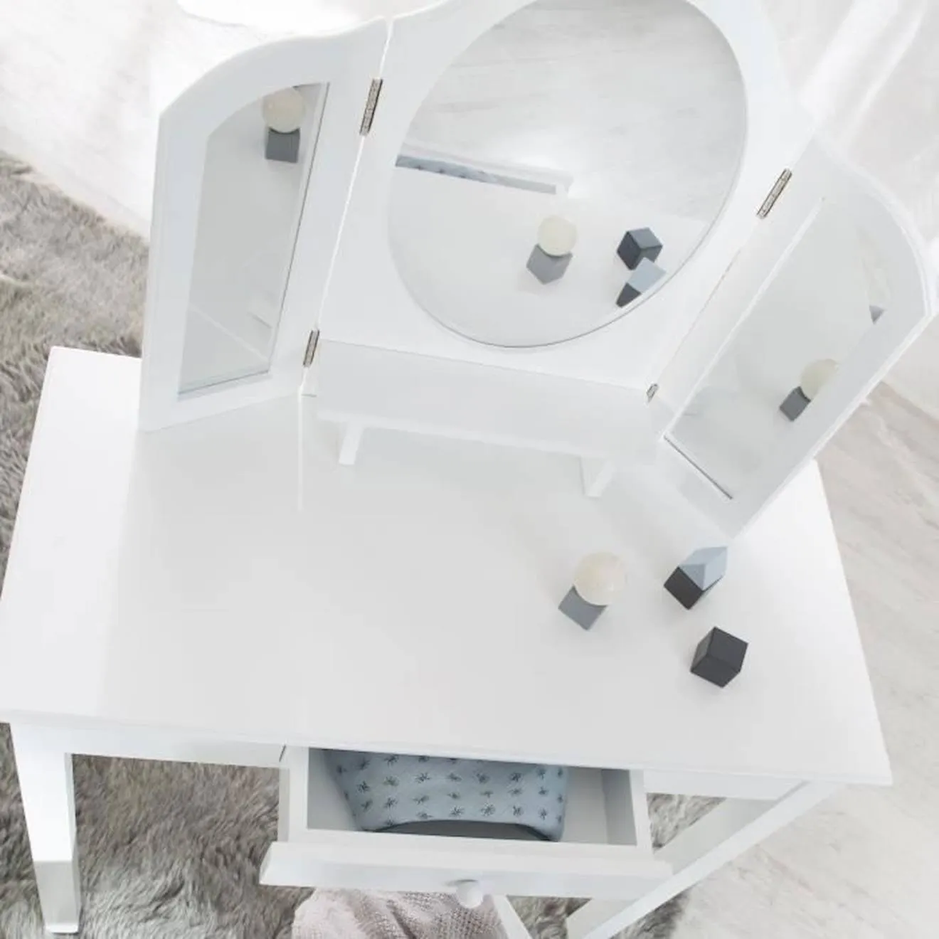 Coiffeuse Enfant ROBA avec 3 Miroirs et Tabouret - Blanc - Bois Massif - Meuble de Chambre blanc - Roba