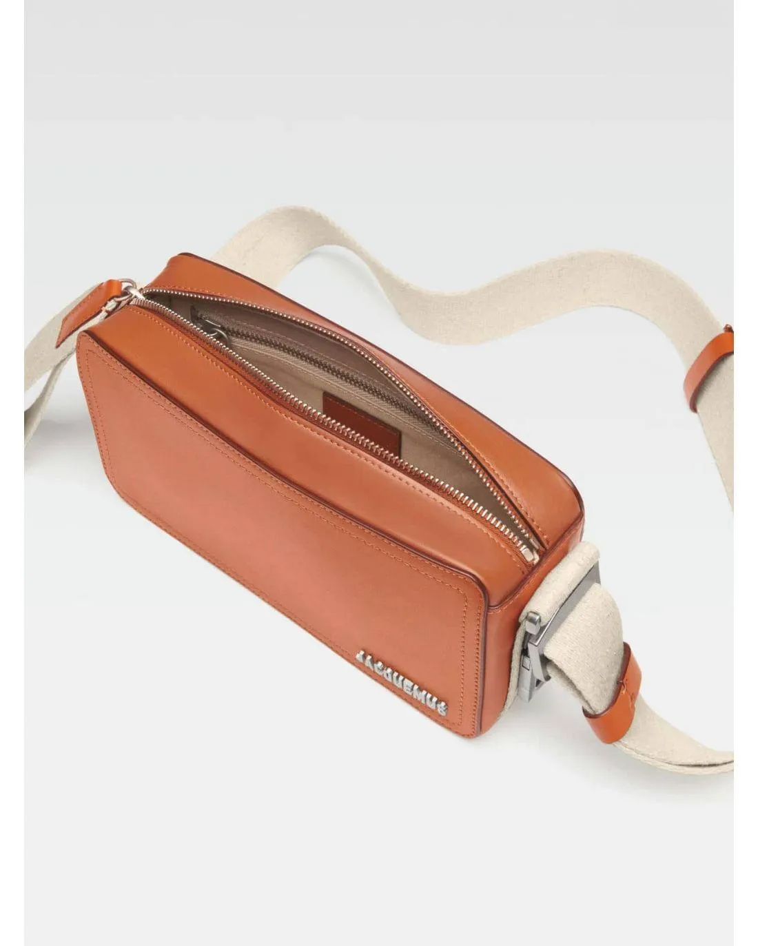 LE CUERDA HORIZONTAL LIGHT BROWN - Jacquemus | Chez Maman Rouen