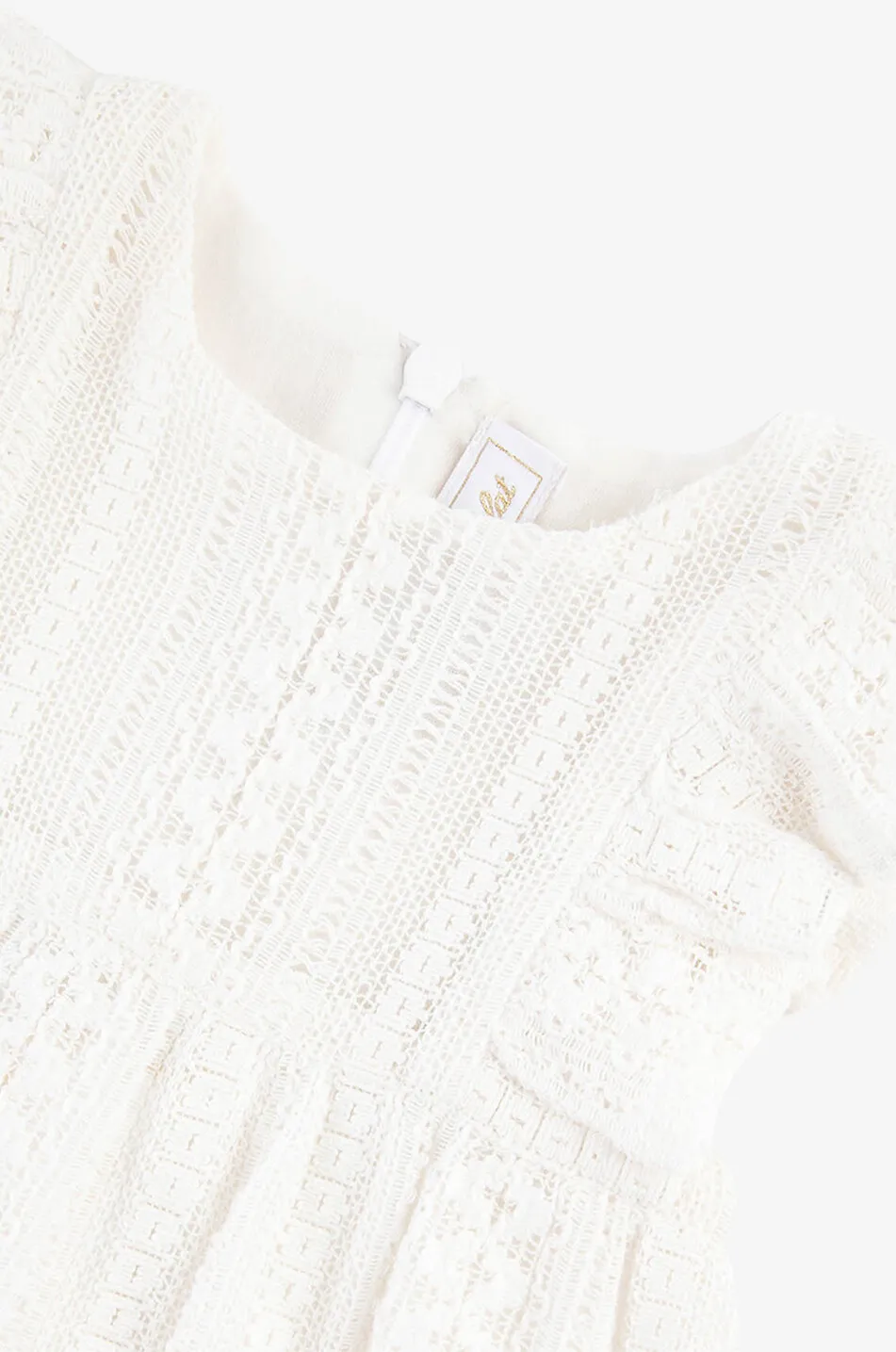 Robe en dentelle crochet bébé